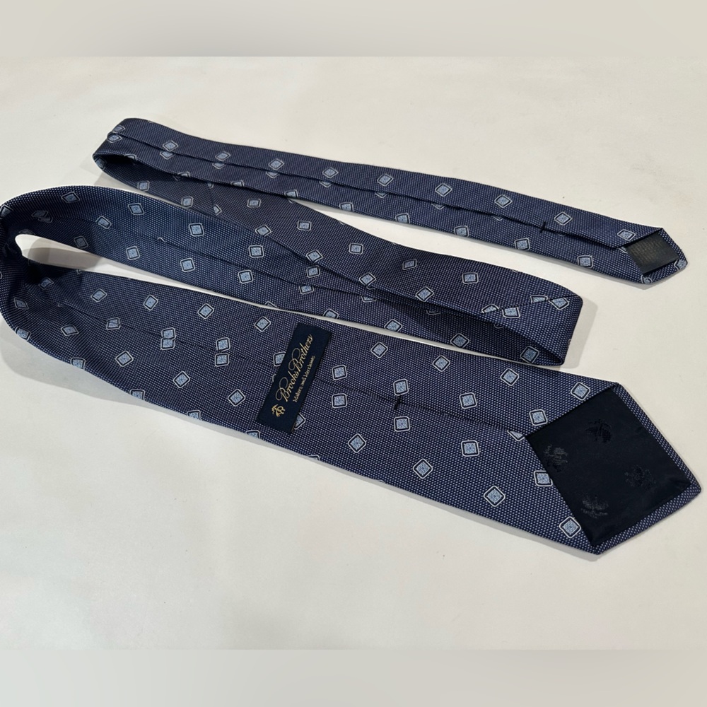 Brooks Brothers Makers and Merchants Silk Tie 58” Grey Blue Geometric Design
